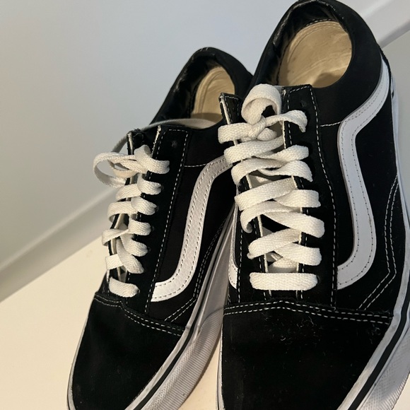 Vans Old Skool Black Sneaker Shoes Mens  Sz 7.5 and WMS 9  (751505 - Picture 4 of 10